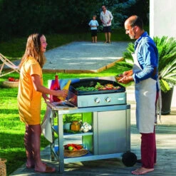 Plancha à Gaz Le Marquier Signature Allure 260 Inox + Desserte Inox 7 Plancha à Gaz Le Marquier Signature Allure 260 Inox + Desserte Inox -Meilleur Endroit Barbecue allure 260 desserte inox ambiance 2 min