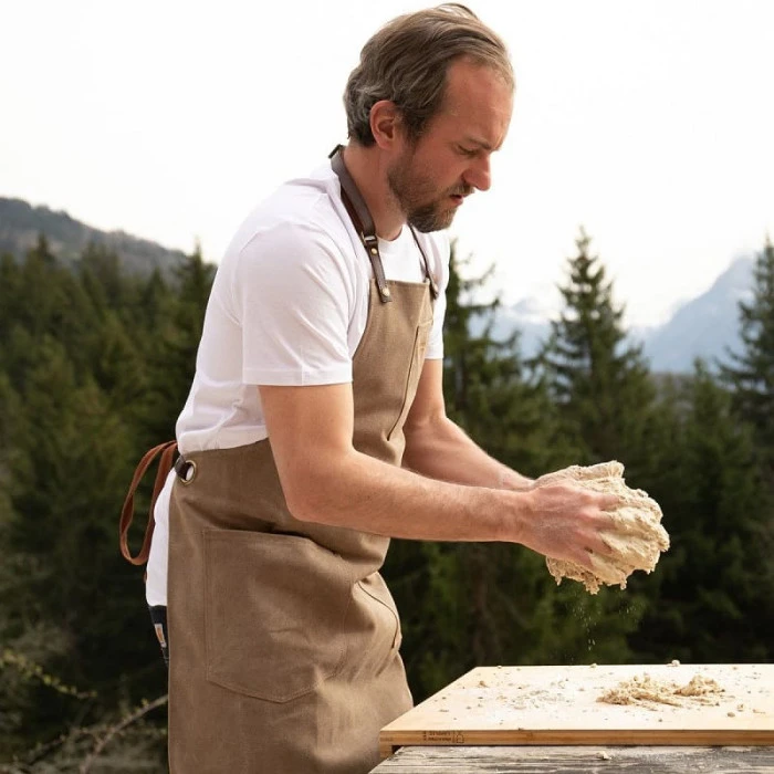 Tablier Barbecue Toile Coton Vintage Alaskan Maker 325 - Havane 4 Tablier Barbecue Toile Coton Vintage Alaskan Maker 325 - Havane – Image 4