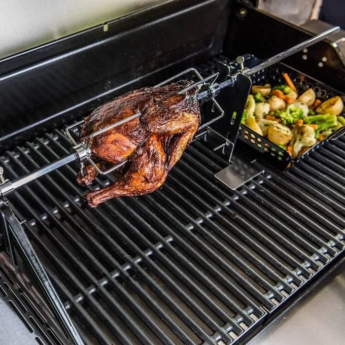 Tournebroche Universel Avec Moteur CHAR-BROIL Pour Barbecue à Gaz 5 Tournebroche Universel Avec Moteur CHAR-BROIL Pour Barbecue à Gaz – Image 5